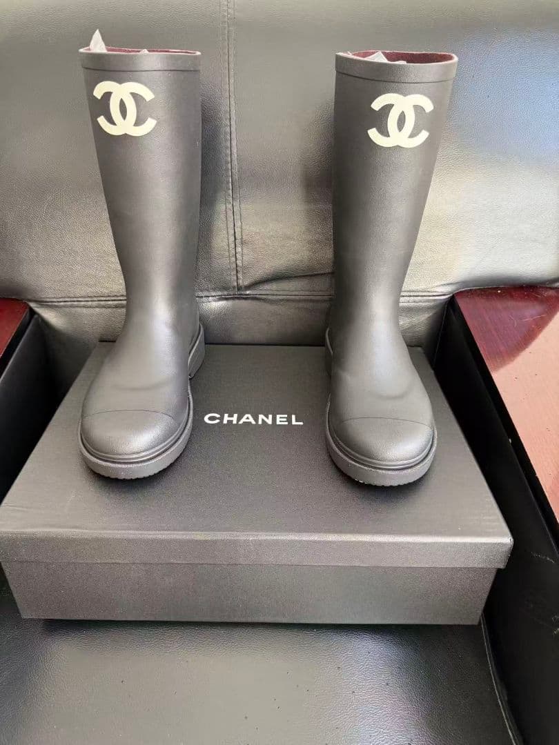 CHANEL ブラック 長靴 CCロゴ付き 新品同様