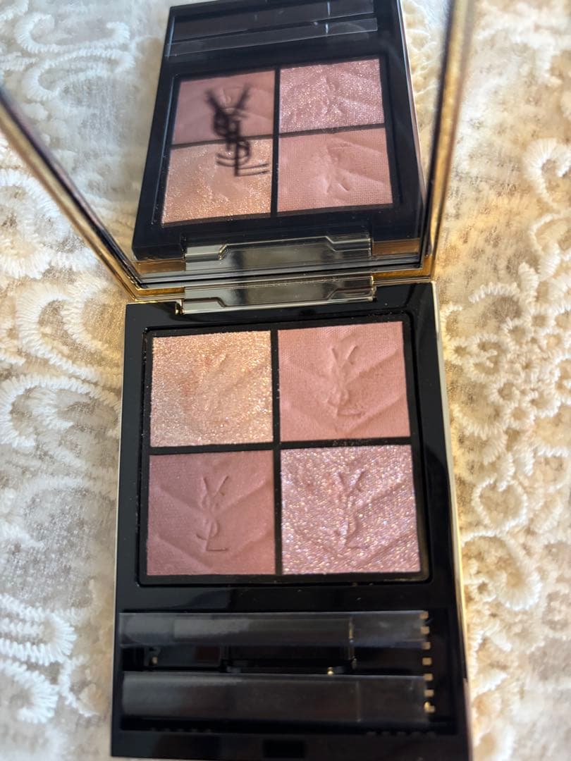 Y S L 2026年春の限定アイシャドウパレット　サンプル付き！
