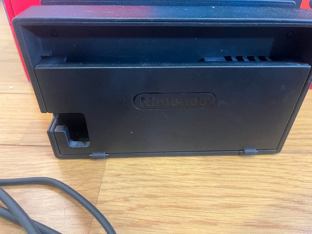 Nintendo Switch 本体 ジョイコン4個　画面保護 、カバー、ケース