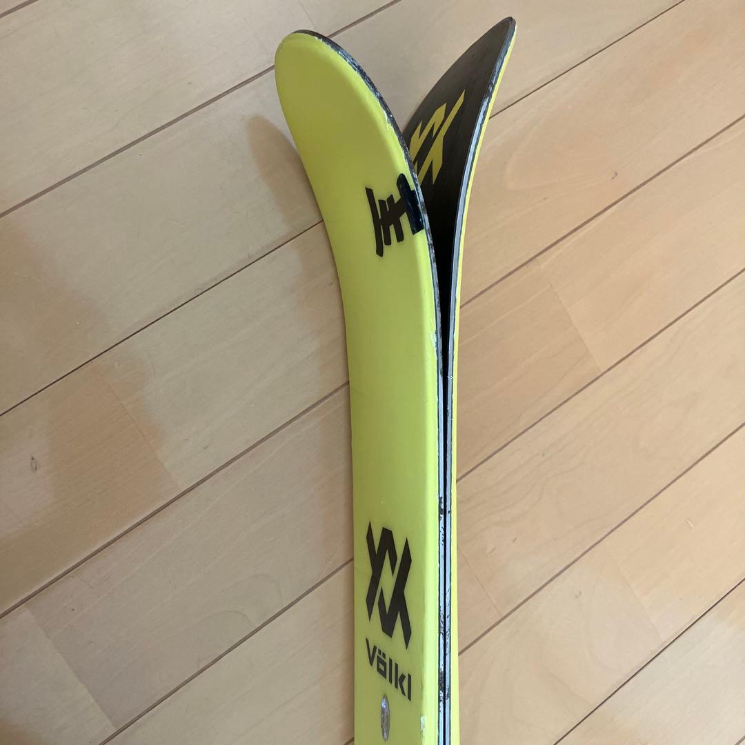 Völkl イエロー スキー板　ツインチップ
