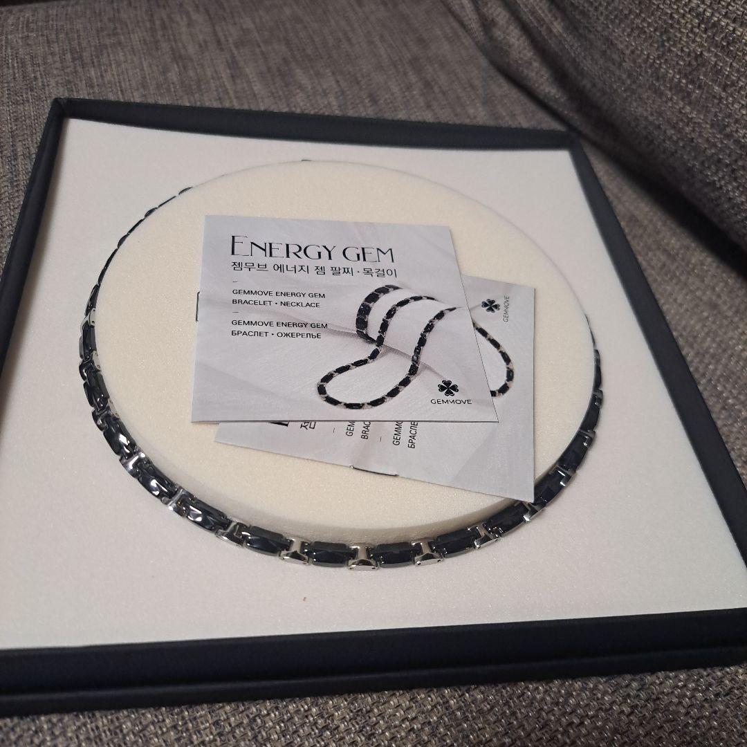 【値下げします】ジェンマジャパン　エナジージェムネックレス