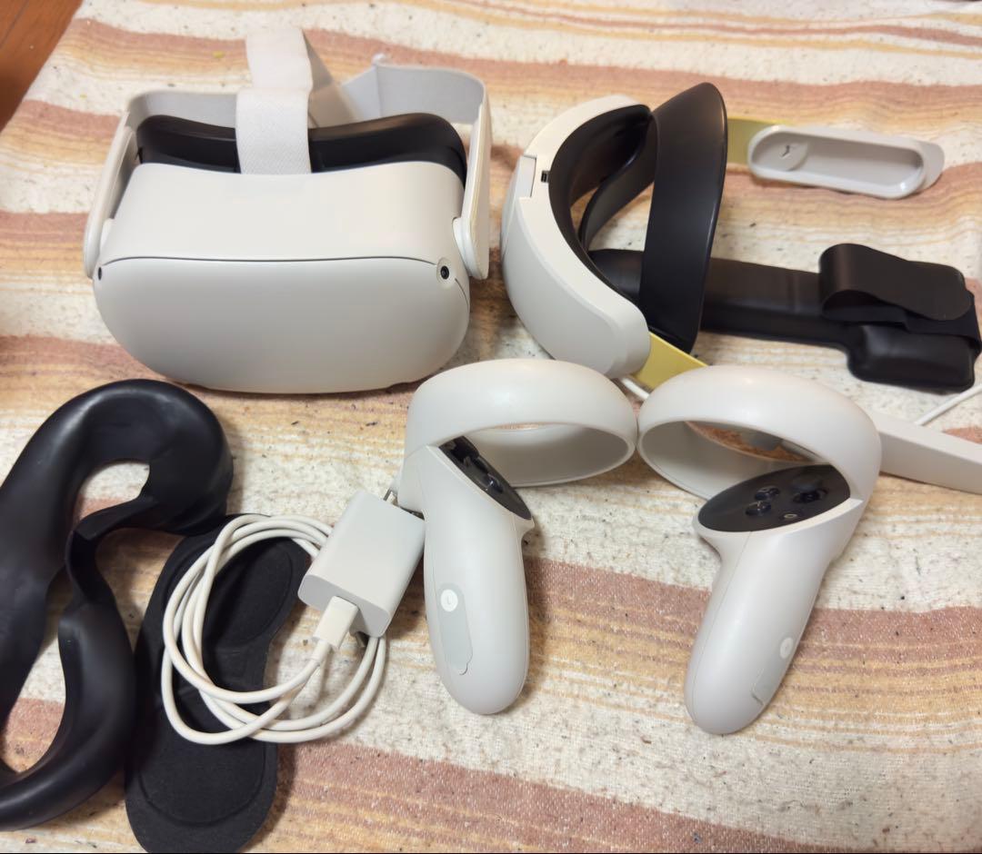 その他   Quest 2 -VR handset- 64gb