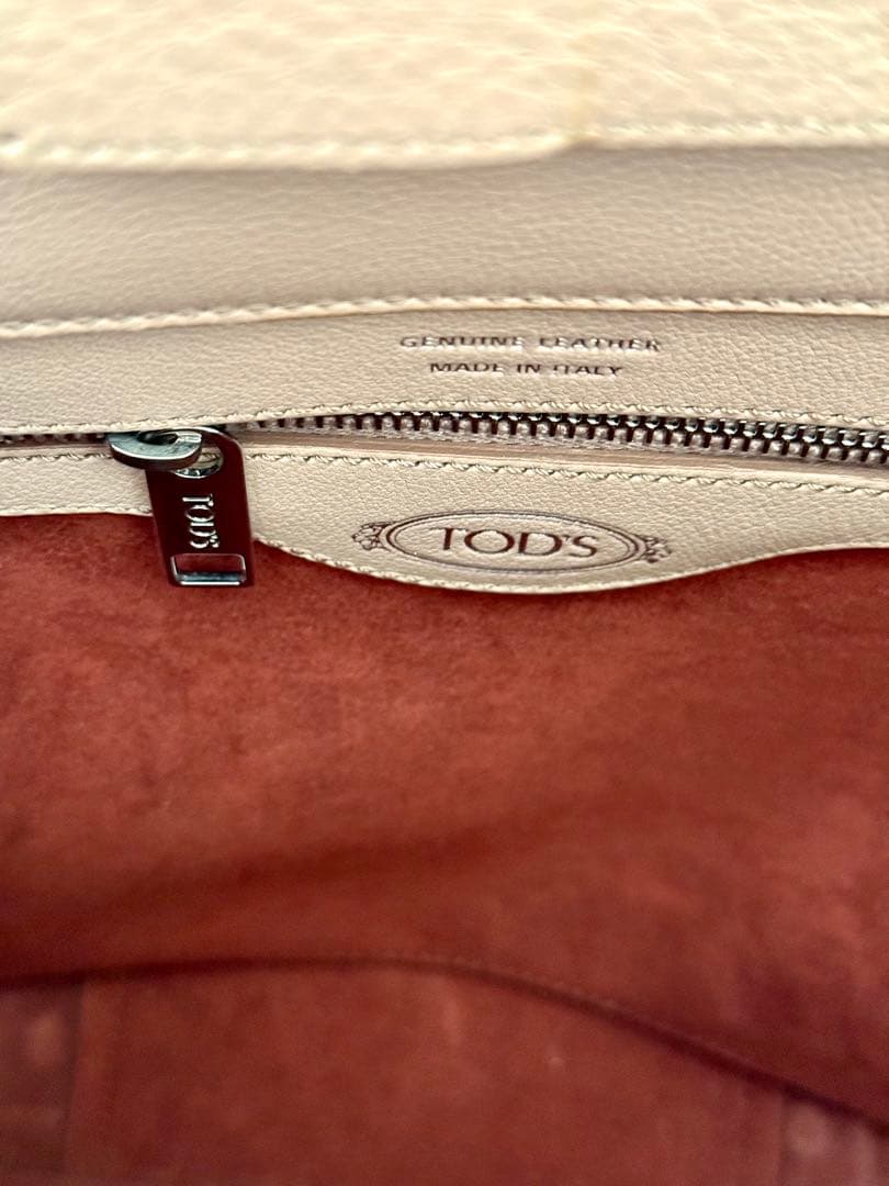 【美品】TOD'S ウェーブトート レザー ハンドバッグ ベージュ タグあり