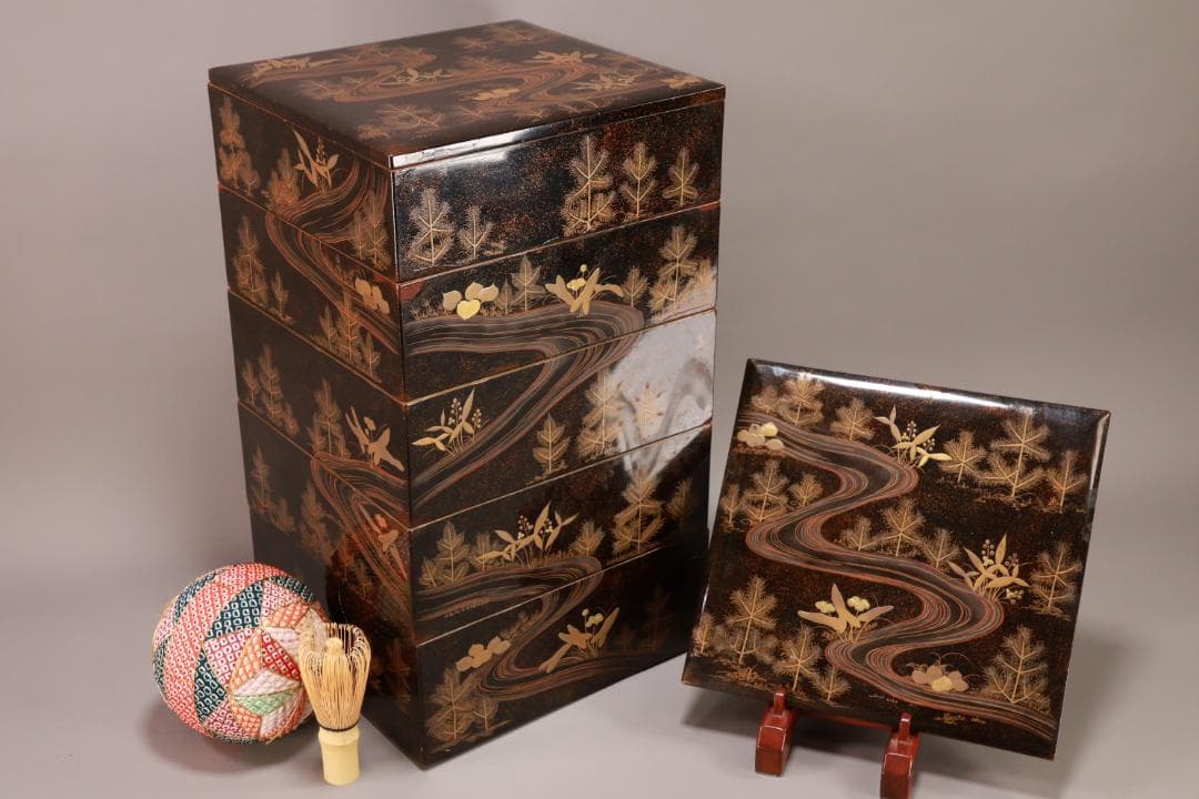 Saku BJ070 時代輪島塗　明治期　流水金蒔絵　本硬地　五段重　重箱
