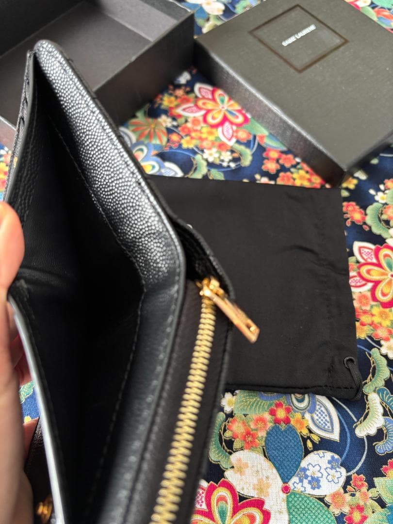 男女兼用 ブラック YSL レザー 二つ折り財布 極美品