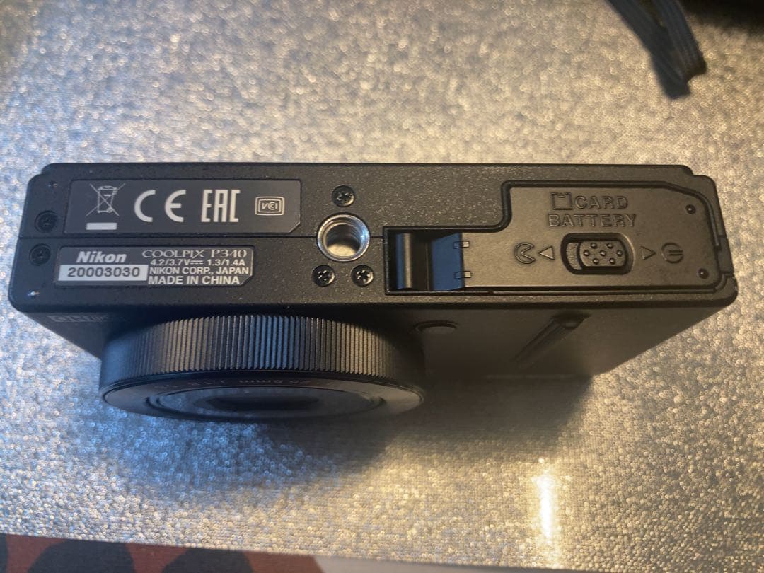 Nikon Coolpix P340 コンパクトデジタルカメラ オマケ付き