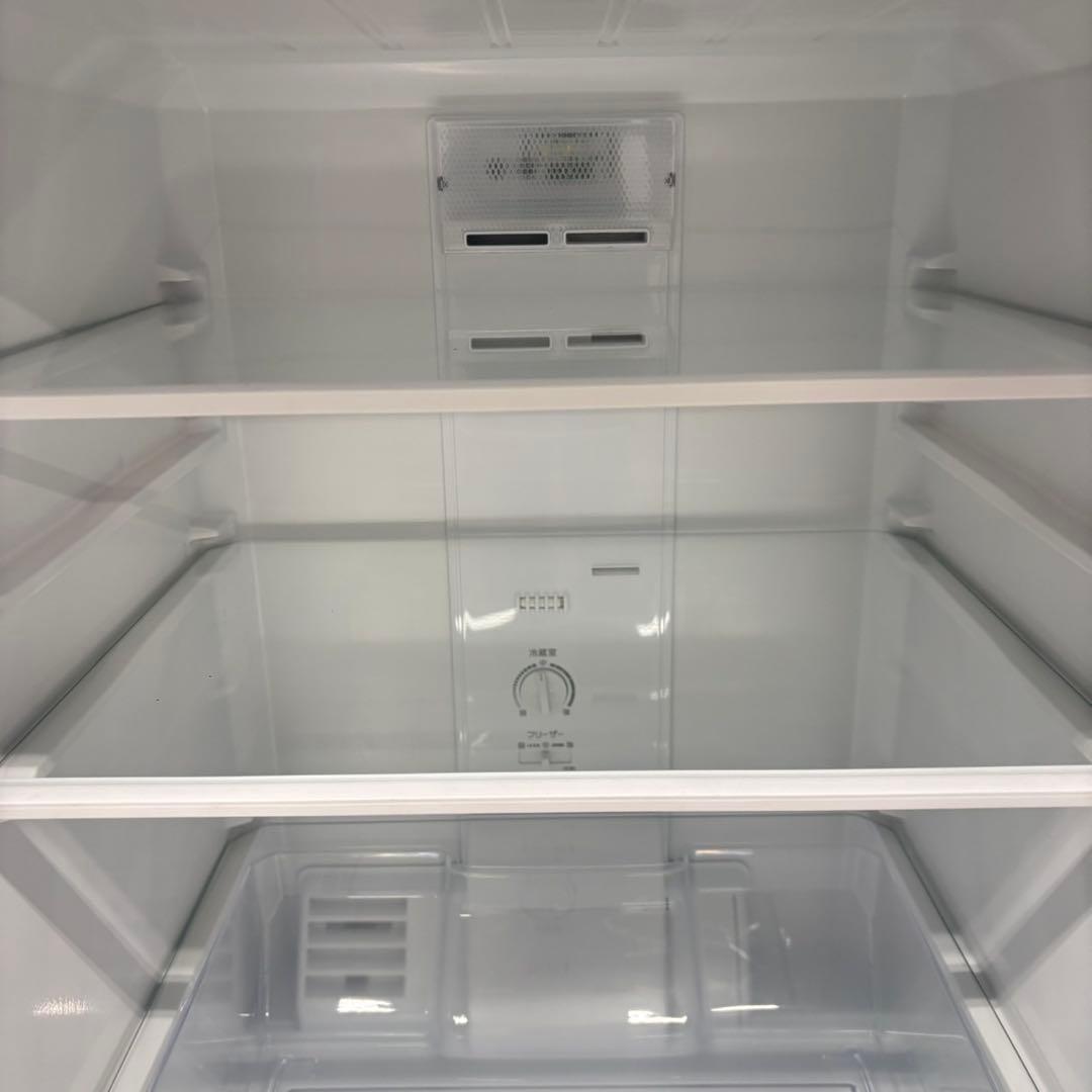 620 AQUA レッドカラー　冷蔵庫　100L以上　168L 小型　一人暮らし