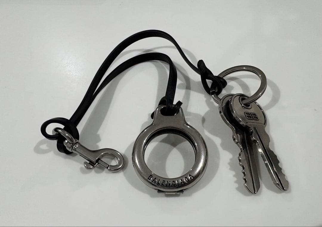 k8　バレンシアガ　キーリング　チャーム　SUBWAY AIRTAG