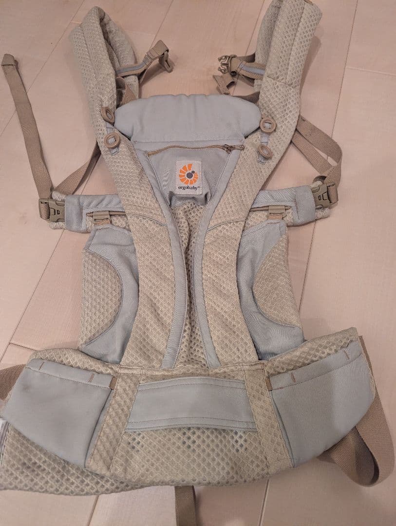 エルゴ抱っこ紐　オムニブリーズ　サンドベージュ