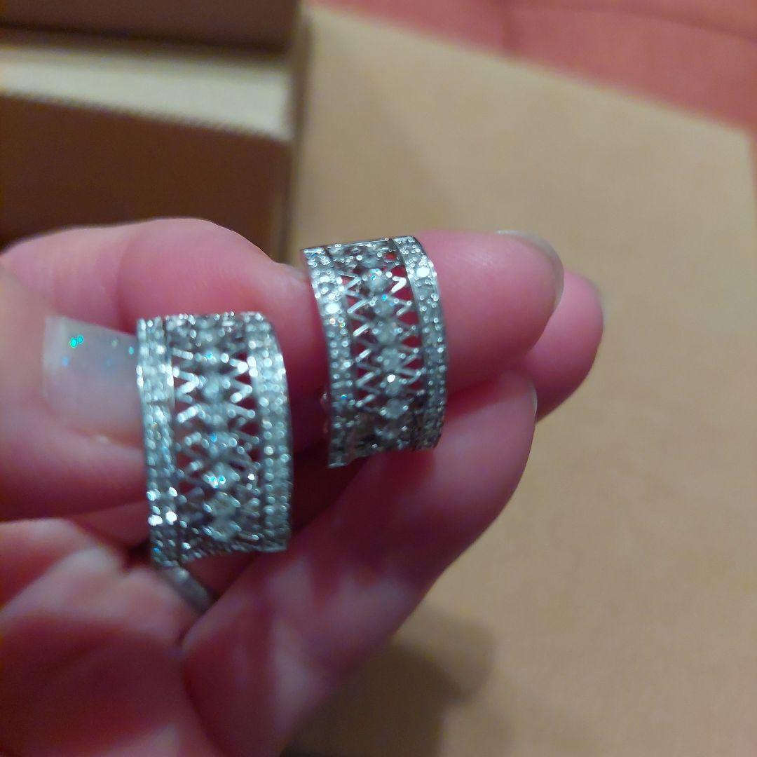 お値下げ依頼品足立宝石店k18wgダイヤブローチ0.84&イヤリング0.41