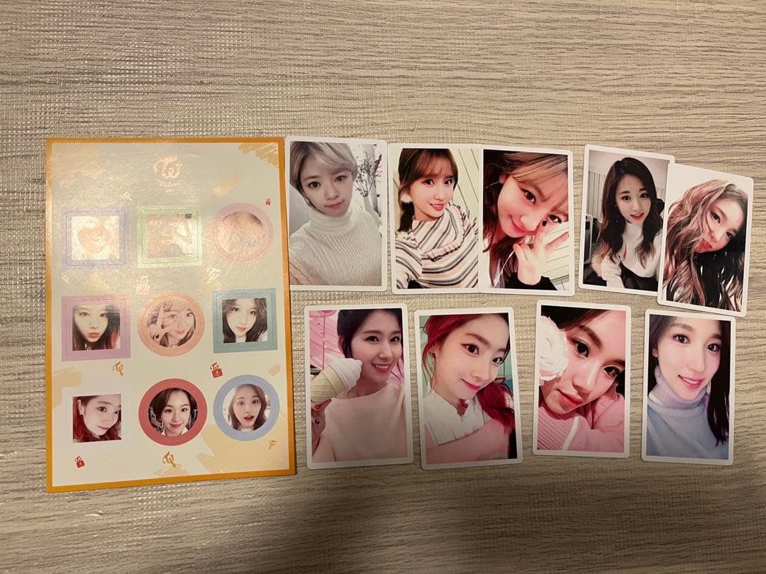 TWICE アルバム CD フォトカード　うちわ　トレカ