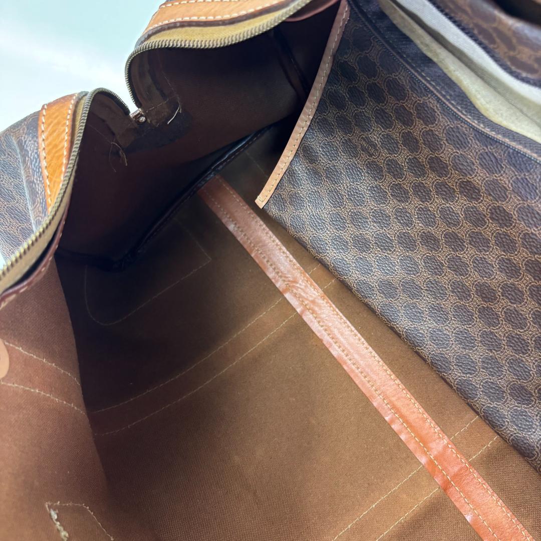 ブラウン レザーボストンバッグ ドットパターン