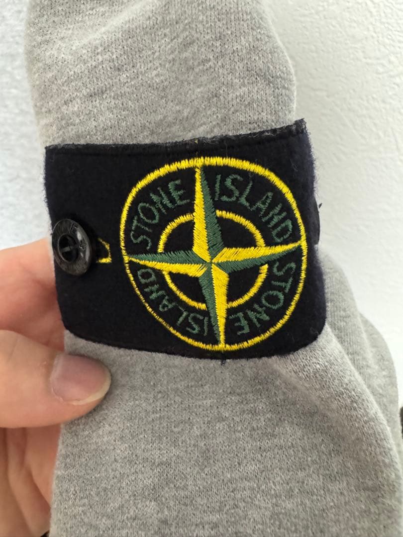 STONE  グレー トレーナー