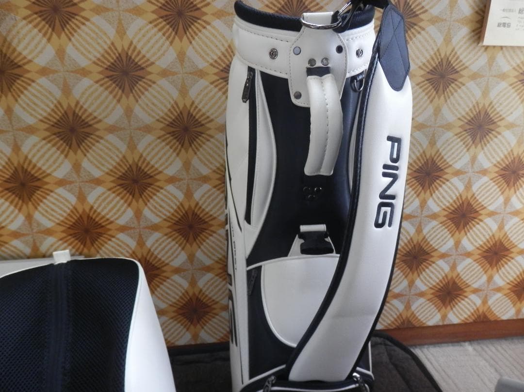 PING キャディバッグ ホワイト/ブラック9.0型