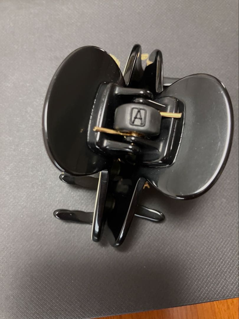 アレクサンドゥルドゥパリ　リズレ　ヘアクリップ　ベージュ　バレッタ　シュシュ