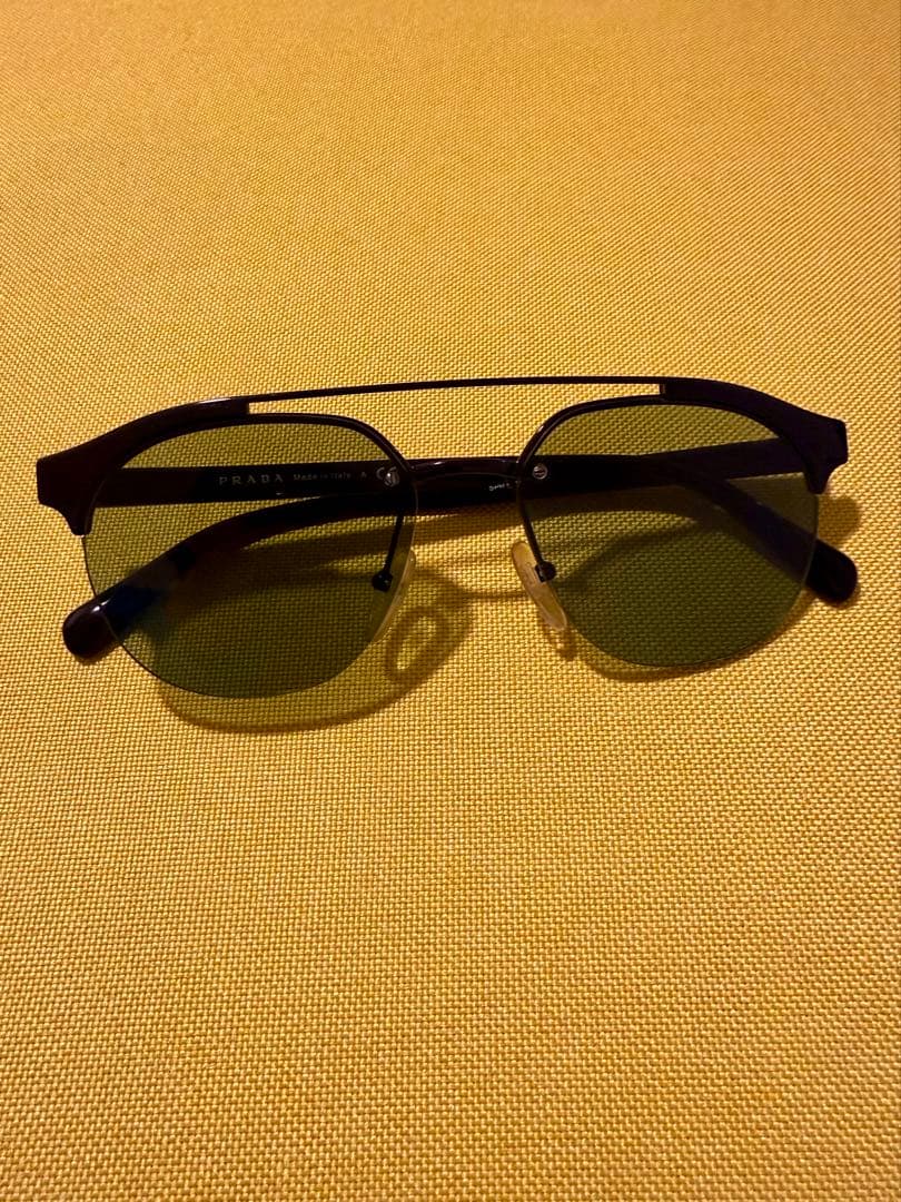 む*い様 【PRADA】サングラス グリーンレンズ フルセット イタリア製！！！