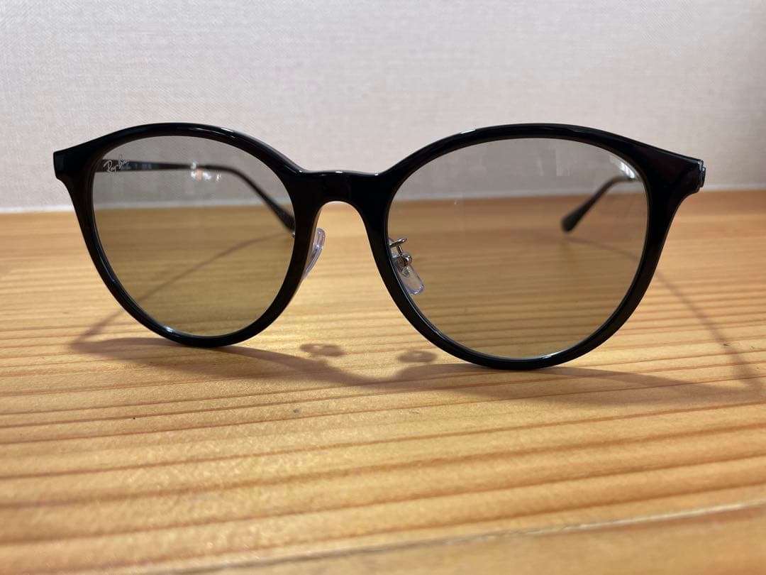 Ray-Ban サングラス　RB4334D