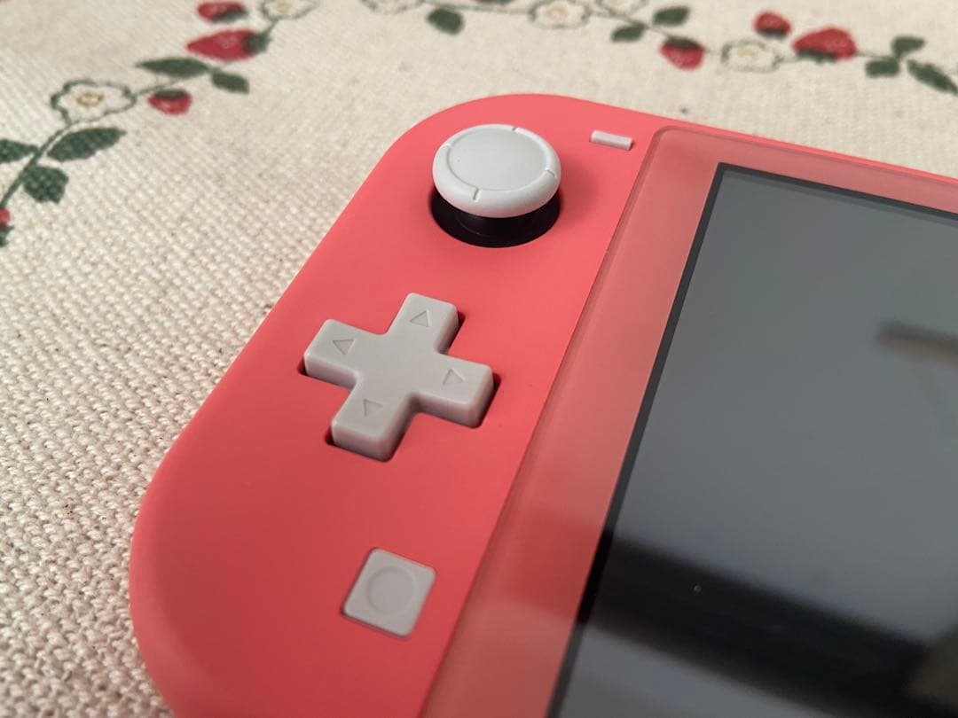 [美品] Nintendo Switch Lite (コーラルピンク) 本体
