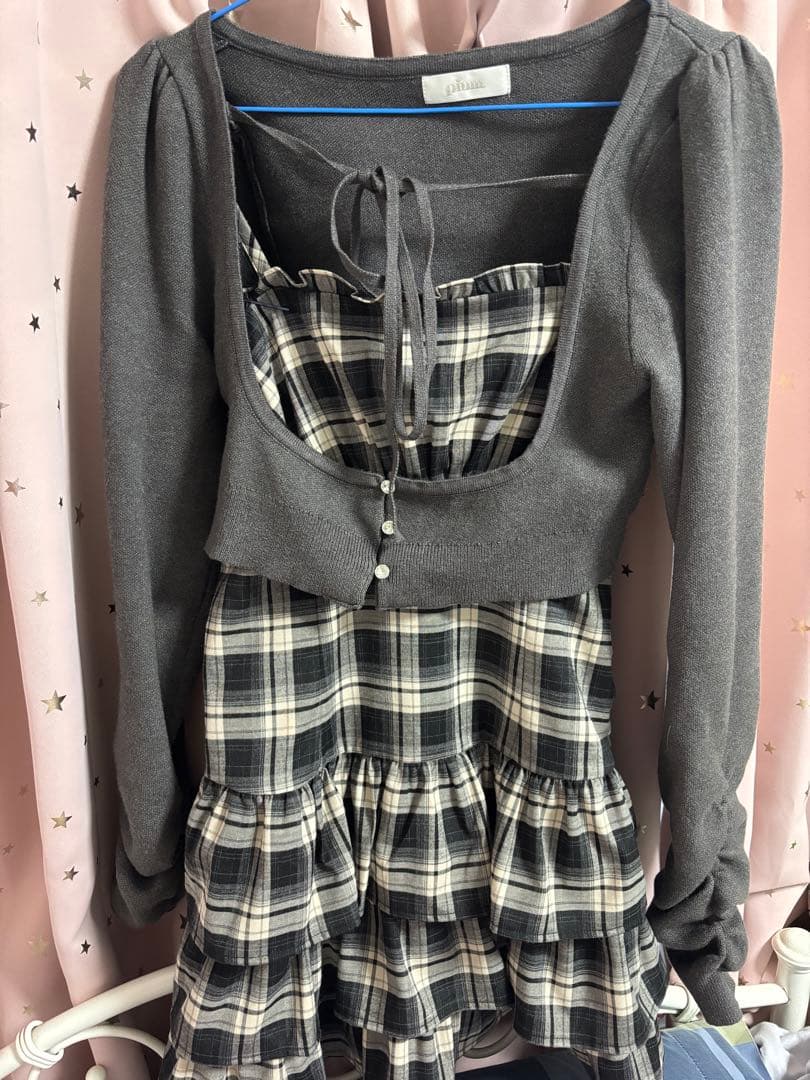 pium ビジューカーデ×チェックワンピセット チャコール×ブラック