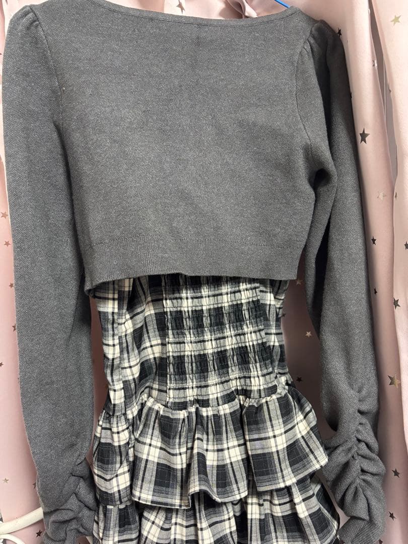 pium ビジューカーデ×チェックワンピセット チャコール×ブラック