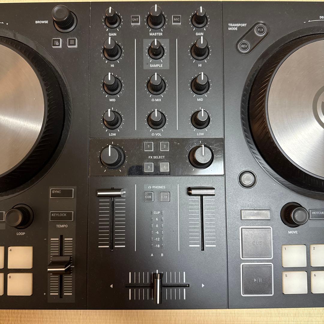 Traktor Kontrol S2 MK3 DJコントローラー