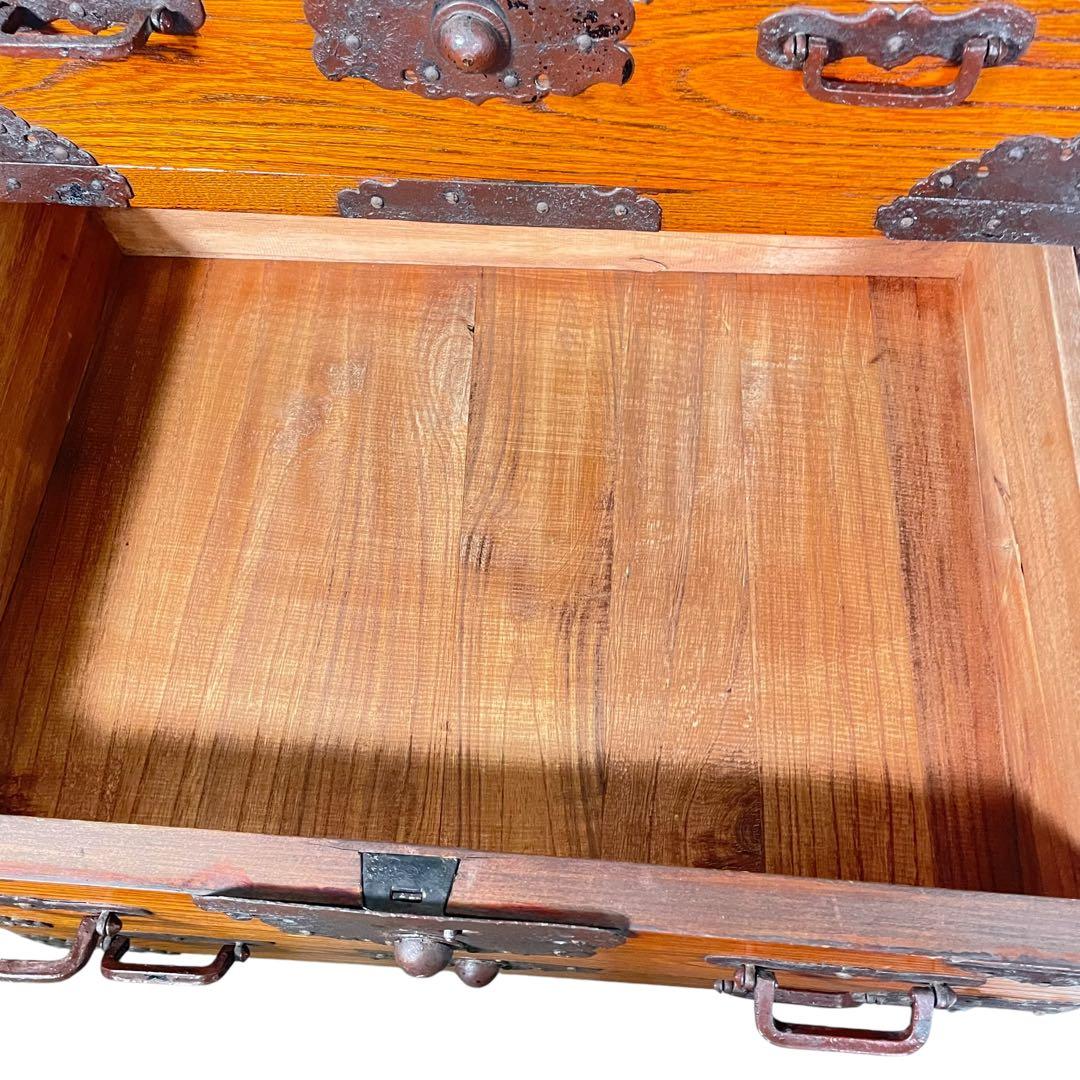 HR431 【シャビー】古い箪笥　欅　ケヤキ　和箪笥　鉄細工　昭和レトロ