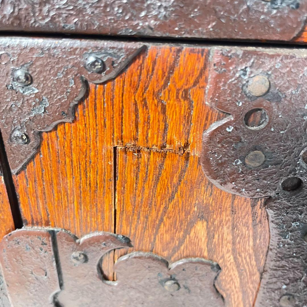 HR431 【シャビー】古い箪笥　欅　ケヤキ　和箪笥　鉄細工　昭和レトロ