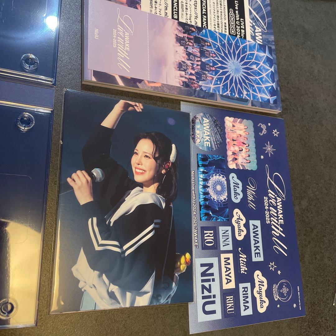 ミュージック NiziU AWAKE Live with U 2024-2025