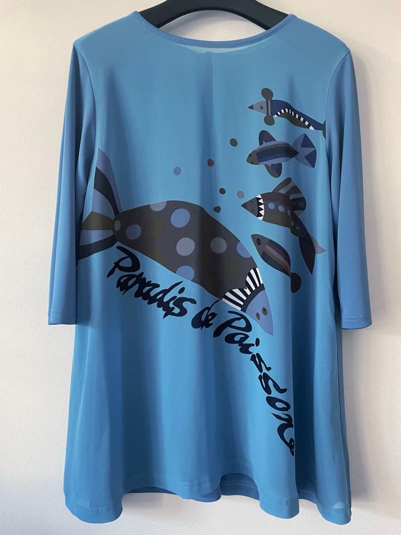 トクコプルミエブォル魚のグラフィックプリント 七分袖チュニック