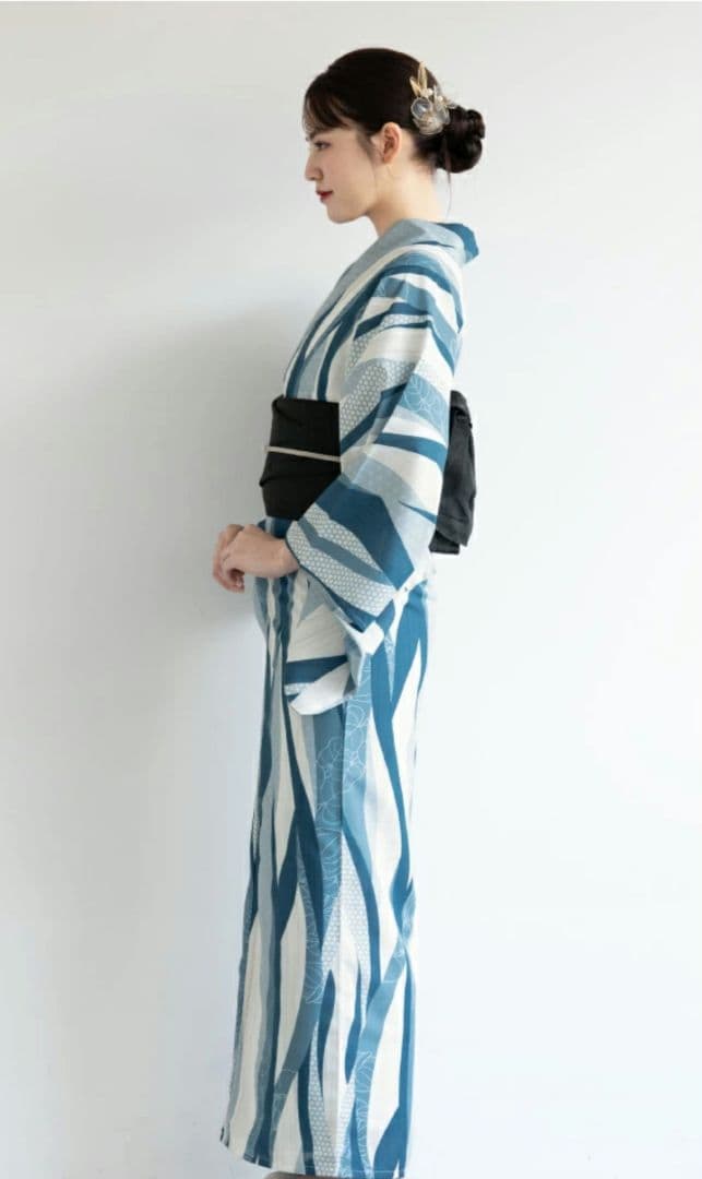 新品　浴衣セット(帯・下駄)　よろけ縞　フリーサイズ