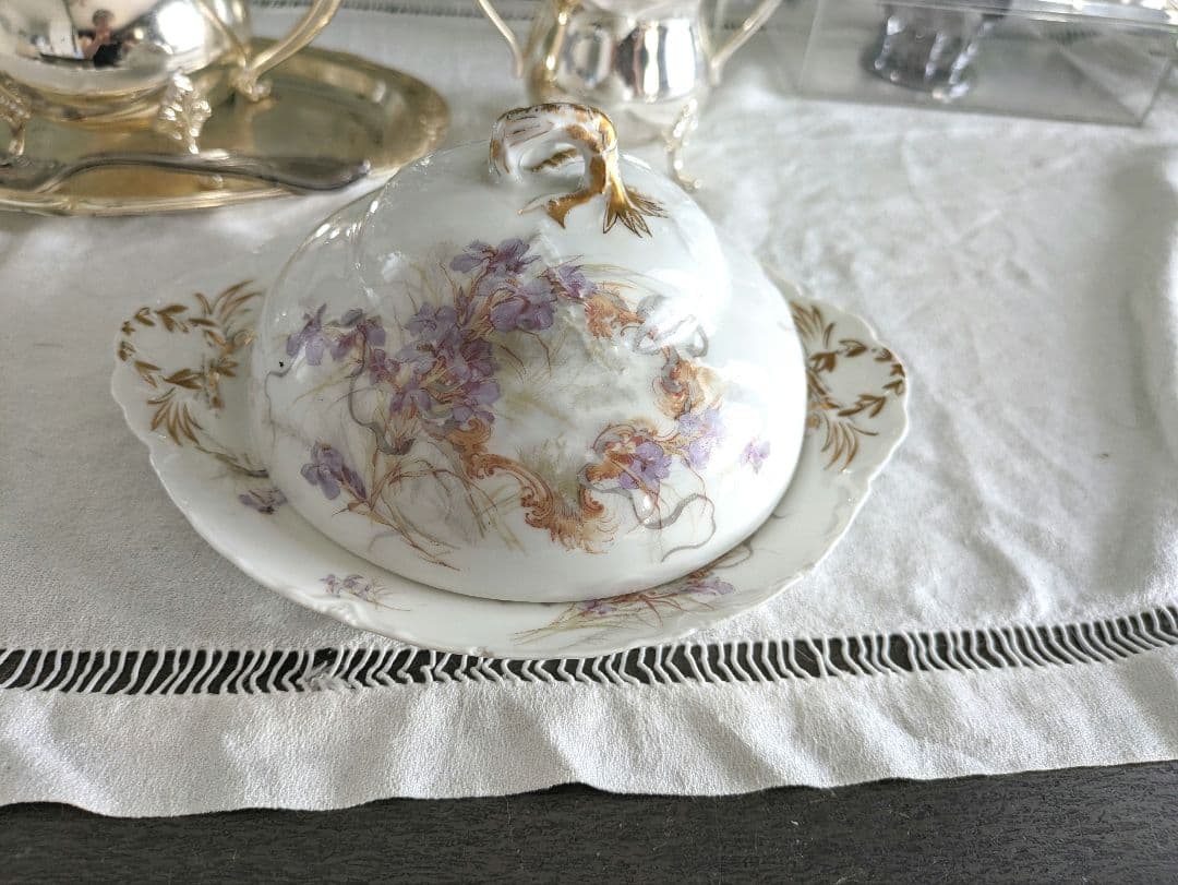 アンティーク アビランド　リモージュ　 蓋付きバターディッシュ