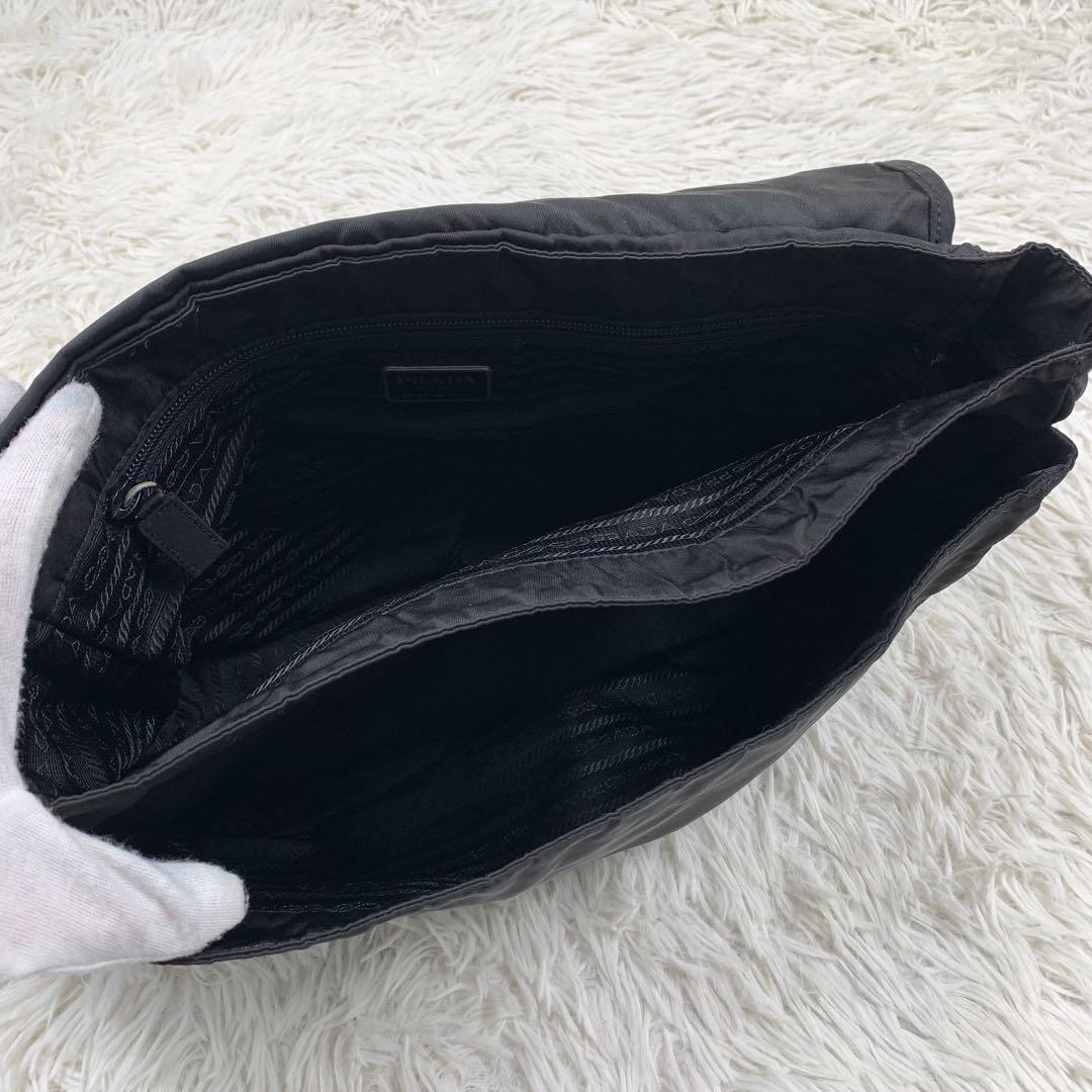 【✨極美品✨】プラダスポーツ メッセンジャーバッグ ナイロン ブラック