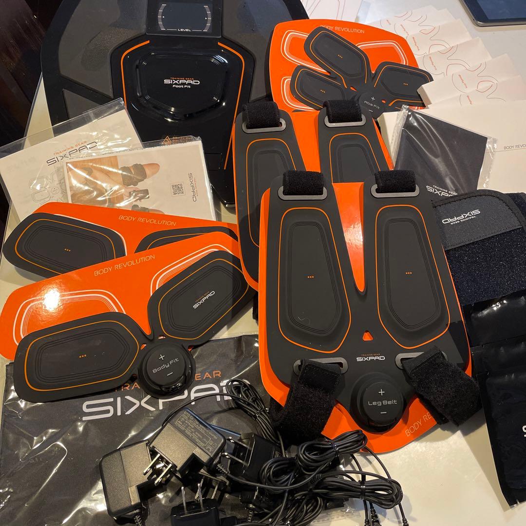 SIX PAD (足、腹筋、もも、腕用)まとめ売り