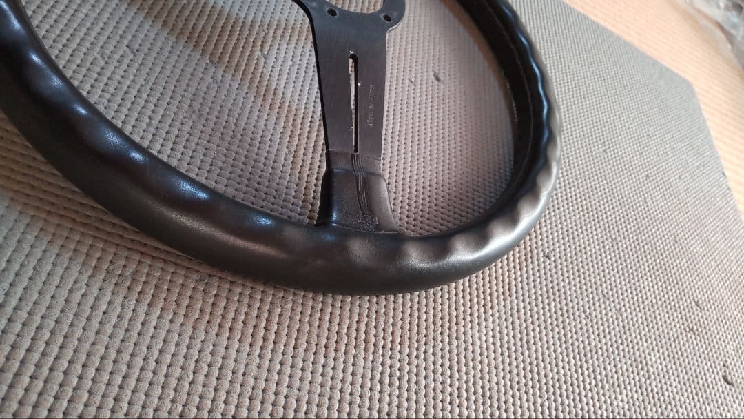 ナルディステアリング　36Φ