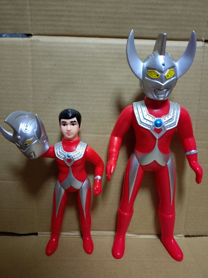 ブルマァク 復刻 マスク取れウルトラマンタロウ(シルバー) &大 セット ソフビ