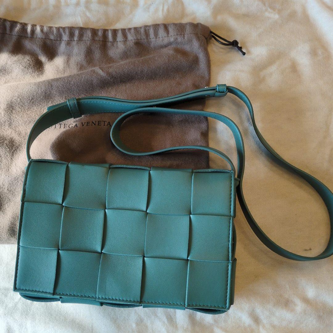 BOTTEGA VENETA ターコイズ　カセット　ショルダー　 ボディバッグ