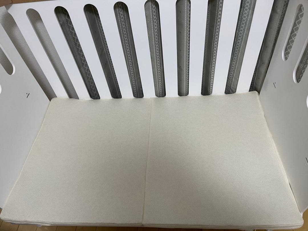 美品　HOPPL bebed 10年使える　ベビーベッド