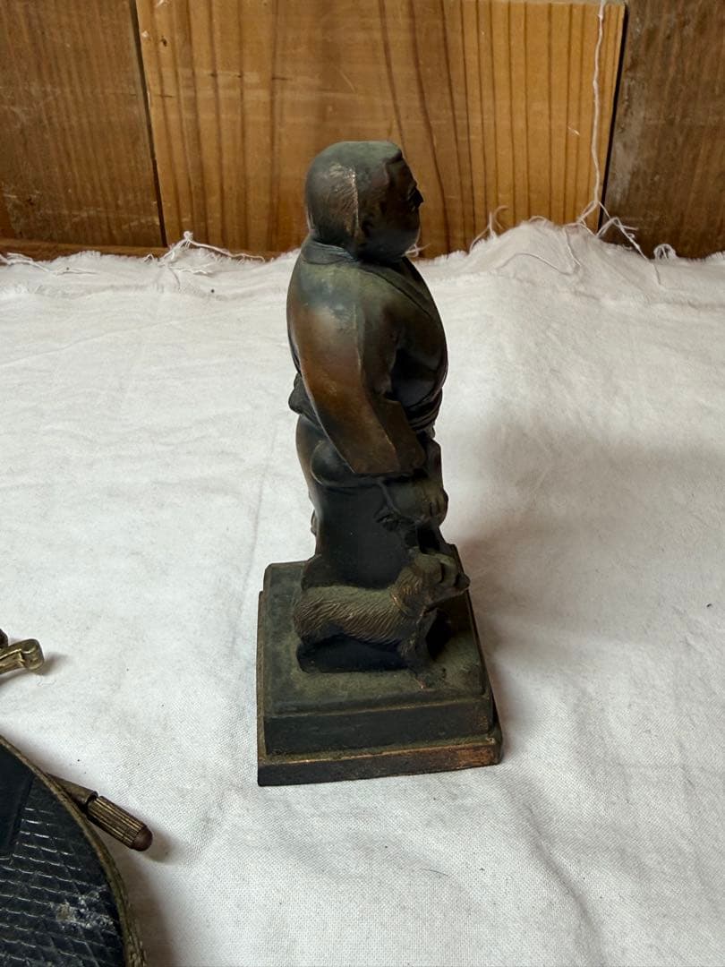 西郷隆盛像 置物 昭和レトロ 火縄銃 モデルガン 置物