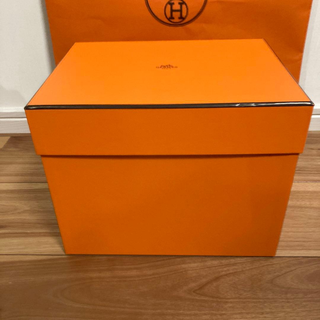 美品！エルメス　ピコタンPM オレンジボックス　空箱　薄紙・リボン・ショッパー付