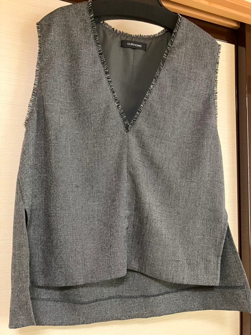 our 洗えるフリンジベスト　チャコールグレー