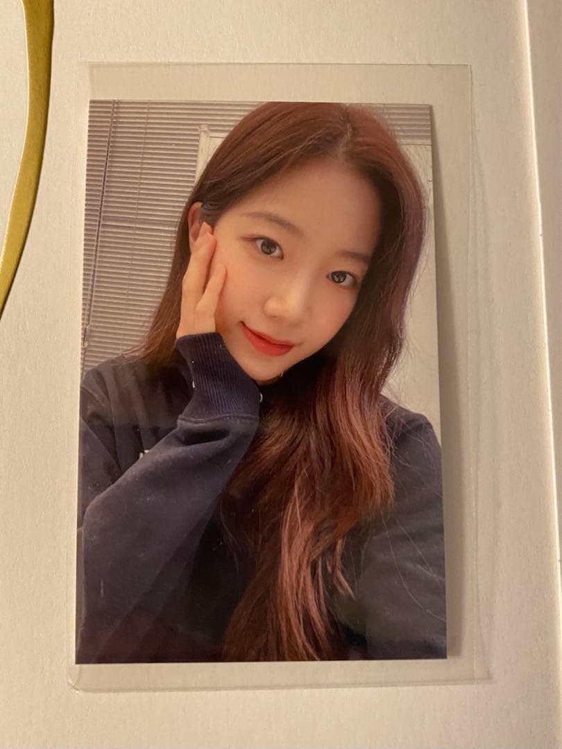 LE SSERAFIM カズハ KAZUHA 카즈하 ラキドロ　トレカ