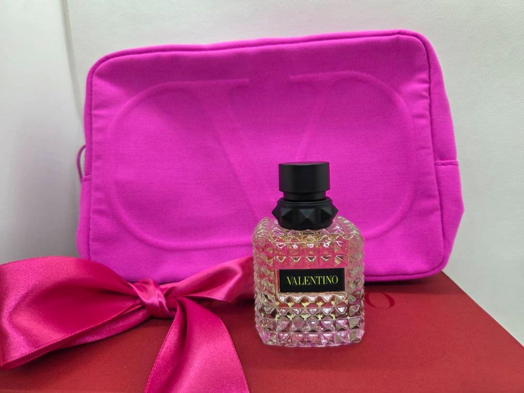 VALENTINO DONNA 香水　50ml 　ポーチ付き