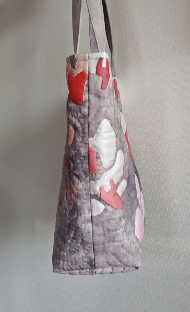 ハンドメイド　ハワイアンキルトバッグ　（胡蝶蘭）