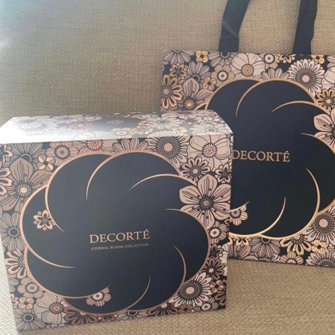 コスメデコルテ クリスマスコフレ2025