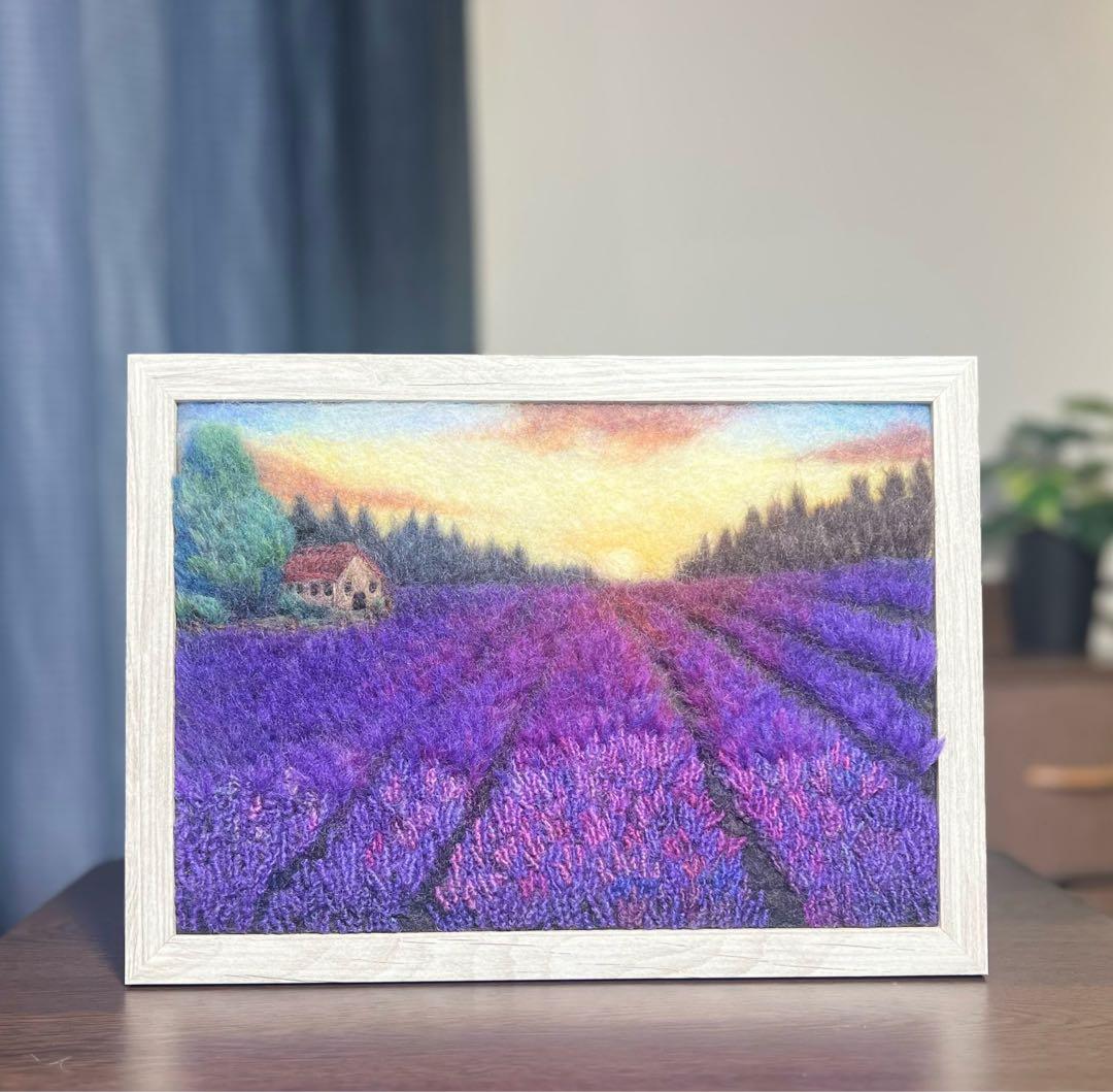 R*U様 羊毛フェルト　羊毛絵画『ラベンダー畑の朝』ハンドメイド　ウール刺繍