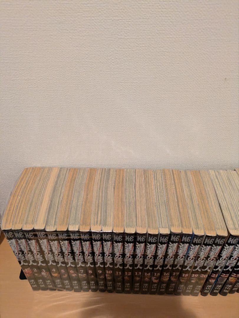 進撃の巨人 34巻　全巻＋関連本49冊　計83冊