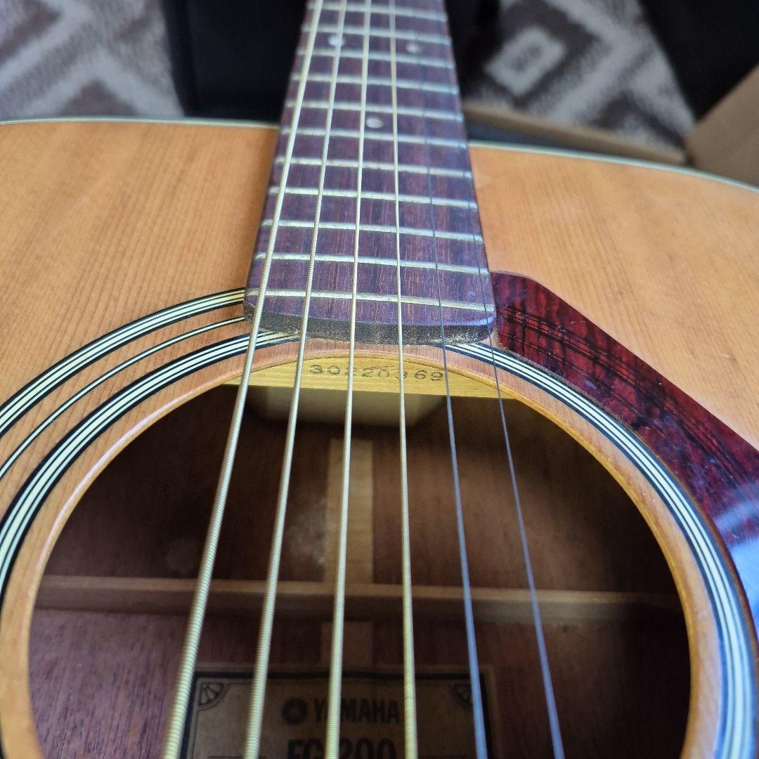 YAMAHA FG-200 アコースティックギター ハードケース付き