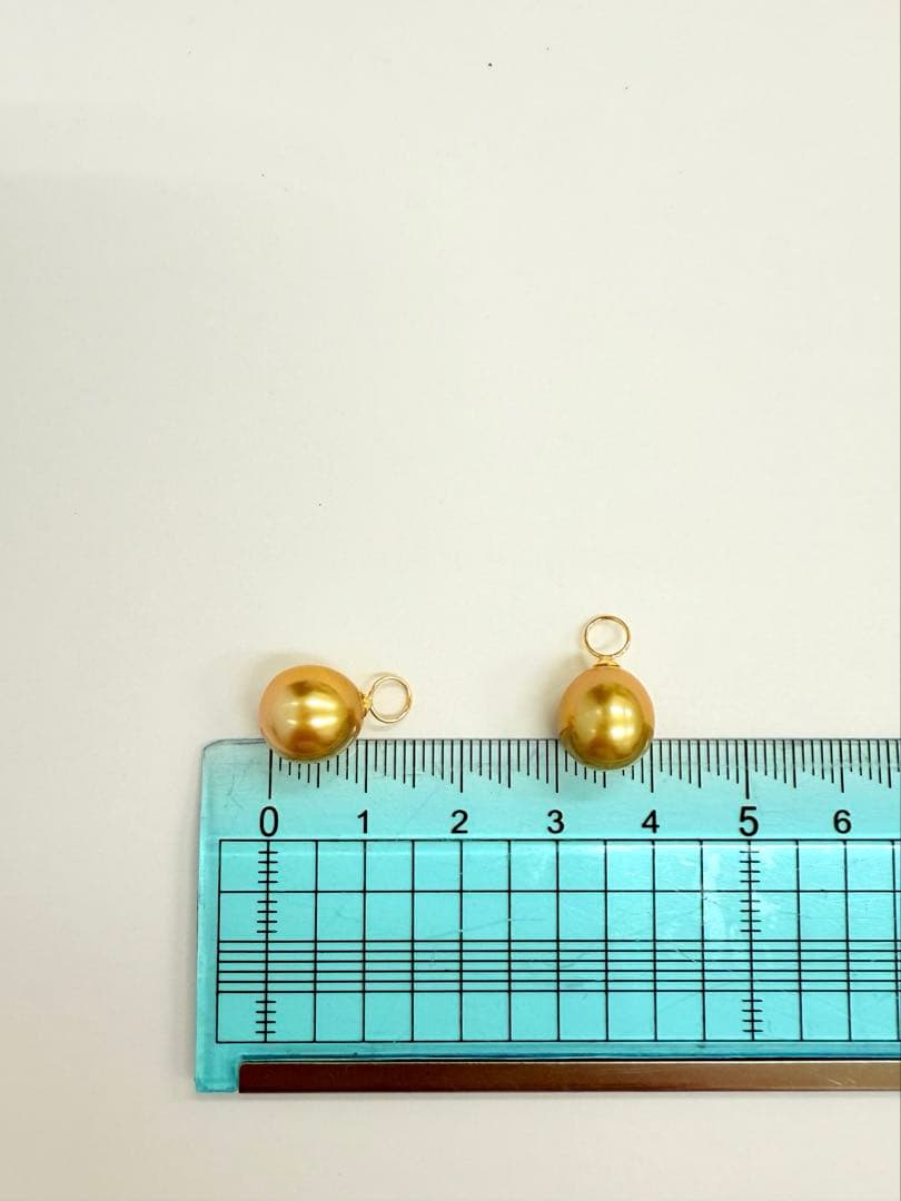 白蝶真珠ナチュラルゴールデン K18チャーム