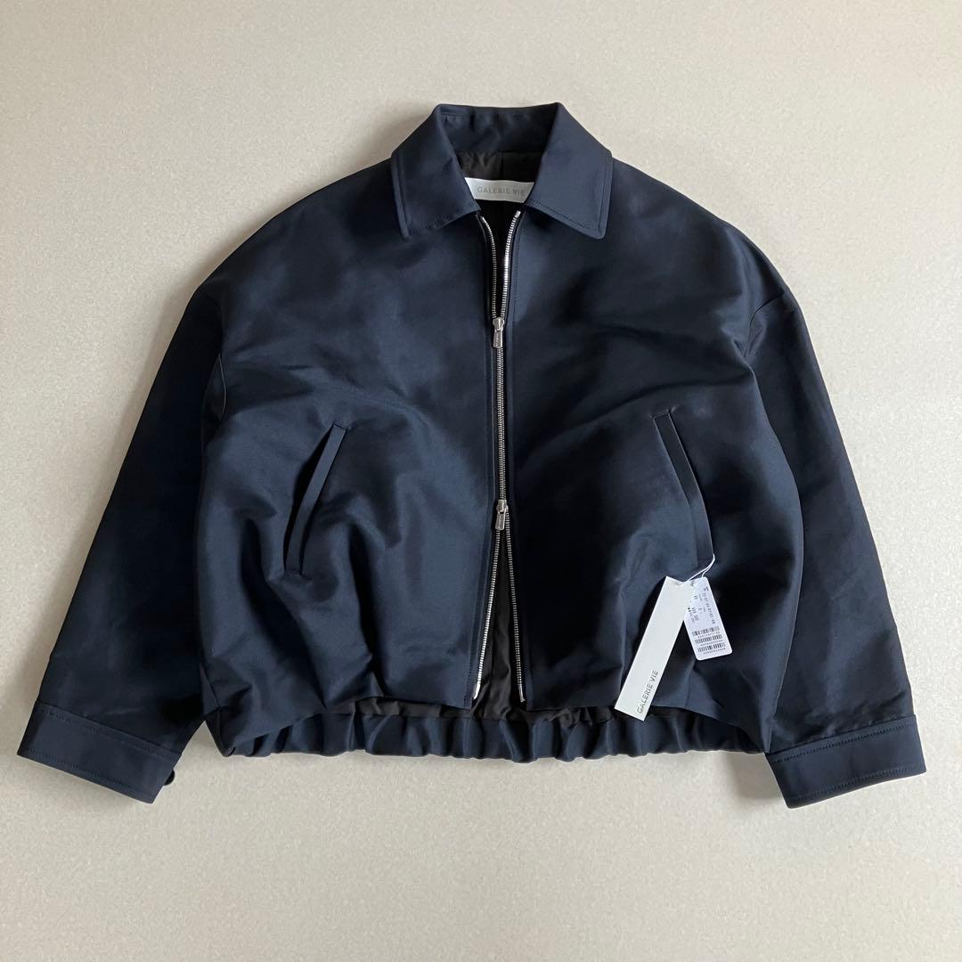 【ギャルリーヴィー】2024AWシェイプメモリーウェザー タックヘムブルゾン