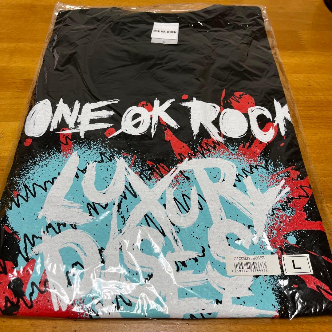 【新品未使用】ONE OK ROCK Tシャツ Lサイズ